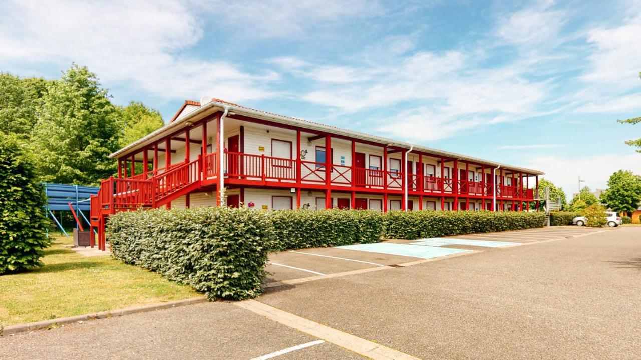 Everhotel De Tarbes-Ibos Екстериор снимка