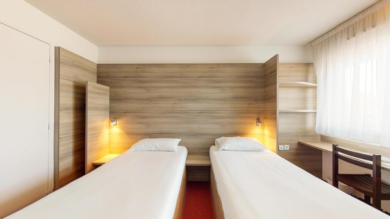 Everhotel De Tarbes-Ibos Екстериор снимка